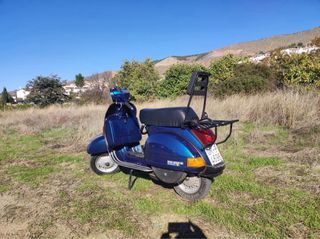 Vespa Iris 200 Azul