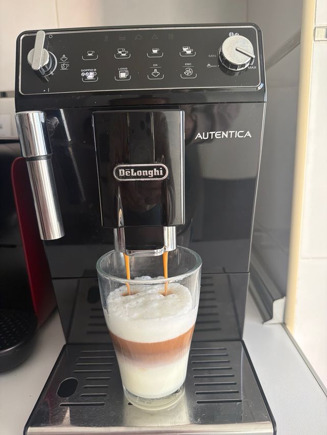 Cafetera Delonghi Auténtica