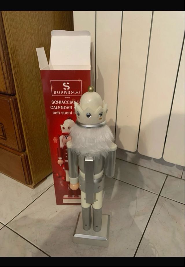 Schiaccianoci Suprema 40cm con suoni e luci