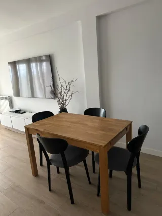 Mesa Kave Home Roble Macizo Extensible regalo 4 si