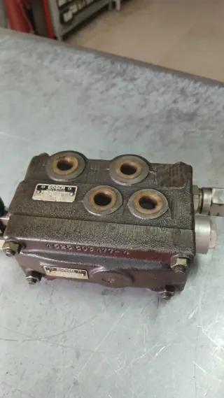 Valvola manuale idraulica 1/2