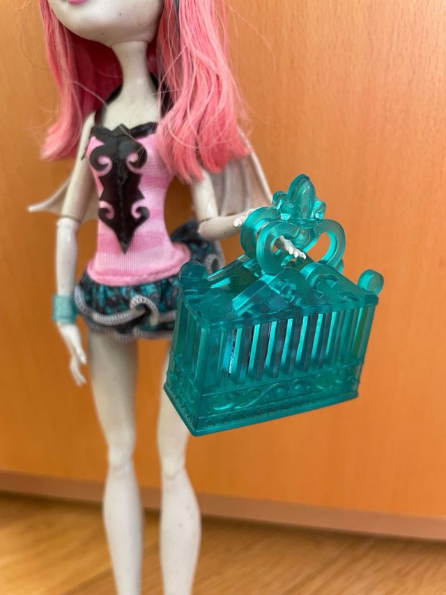 Monster High Rochelle Goyle Lezione di Nuoto