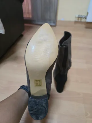 Botines tacón bloque punta cuadrada