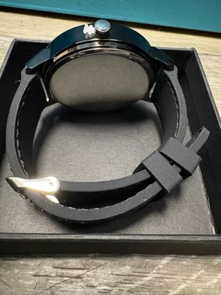 Reloj Unisex Negro y Plateado