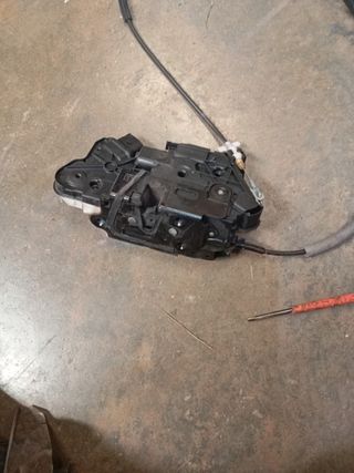 Cerradura Puerta Skoda Fabia 2010