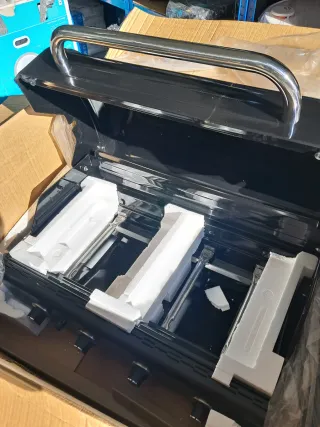 Barbacoa híbrida de 4 quemadores Char-Broil