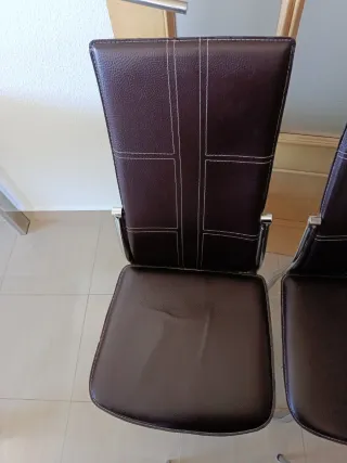 Mesa de comedor moderna cristal y metal