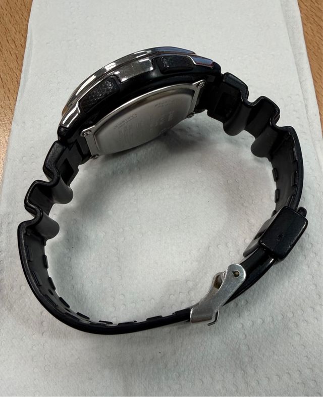 Reloj Casio W-752 - Resistente al agua 100M