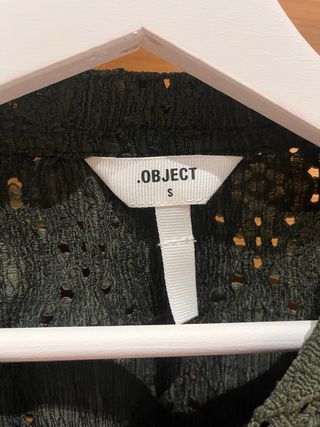 Camiseta OBJECT verde bordada