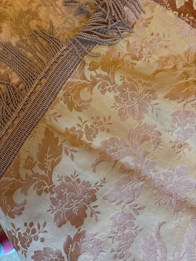Copriletto matrimoniale damascato in seta