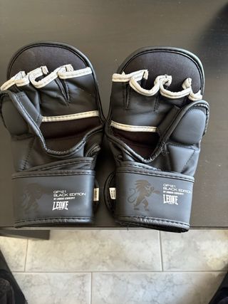 Guantillas MMA Leone 1947 Negras/Grises