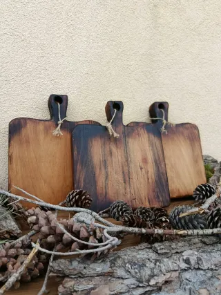 Taglieri in legno fatti a mano
