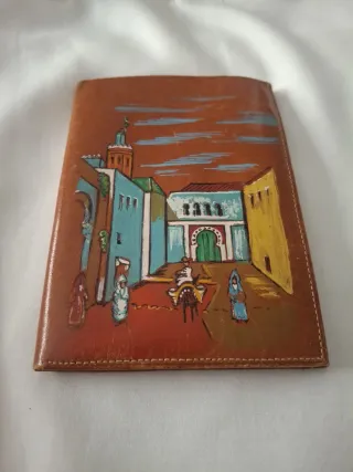 Cartera de piel pintada a mano de Marruecos