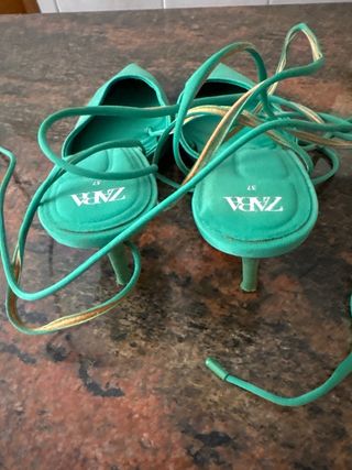 Zapato Zara verde destalonado cordones talla 37