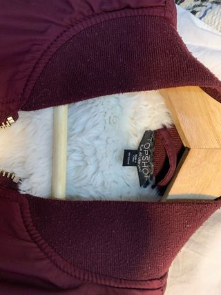 Chaqueta bomber granate de Topshop