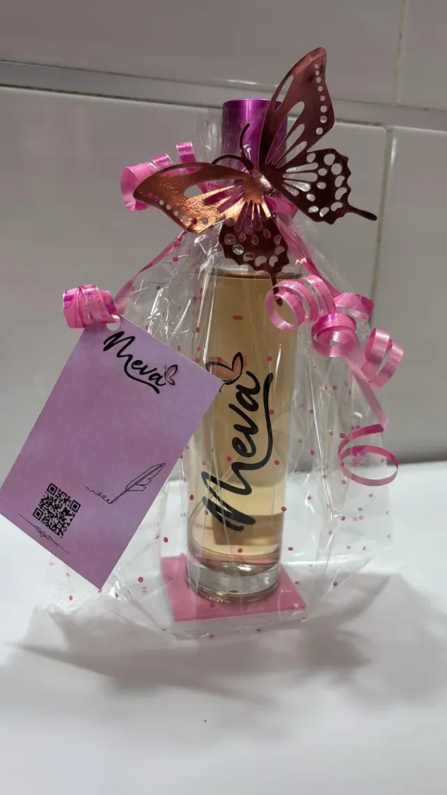 Perfume Neva Mujer Dorado y Rosa