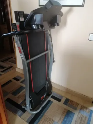 Cinta de correr marca FIUFIT