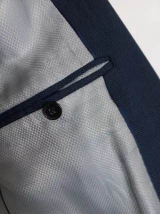 Chaqueta azul de traje de hombre. Zara hombre