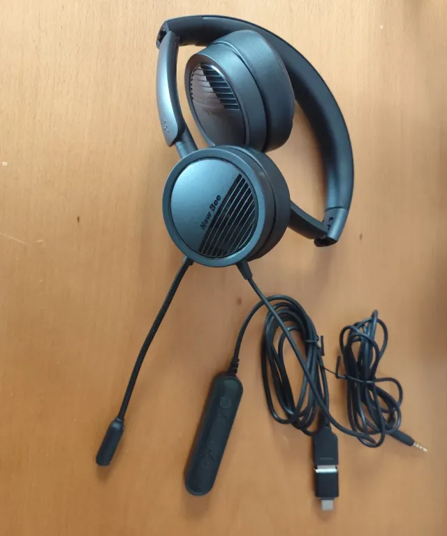 Auscultadores New Bee H360 Telefone Preto