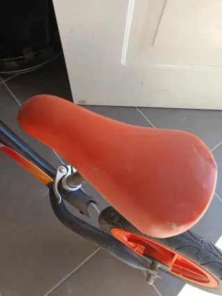 Bicicleta sin pedales KTM naranja