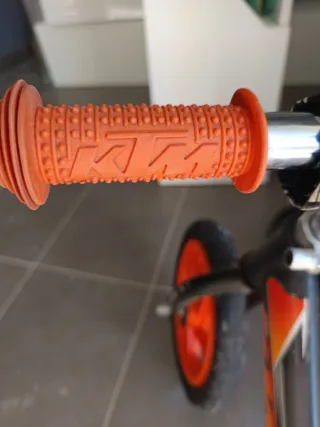 Bicicleta sin pedales KTM naranja