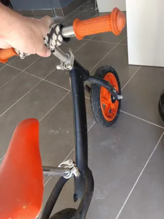 Bicicleta sin pedales KTM naranja