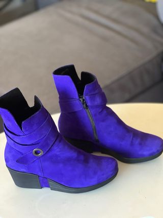 Botines ante morado azul con tiras