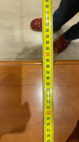 Mesa de comedor de madera