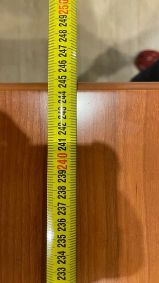 Mesa de comedor de madera