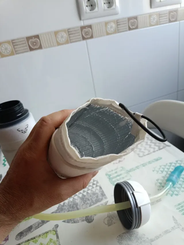 Bote Dynafit con funda térmica