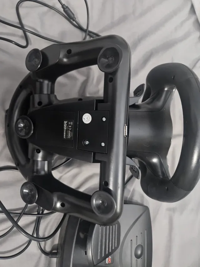 Volante GTR con pedales