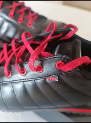 Zapatos Lee Cooper Talla 44 Negros con Rojo