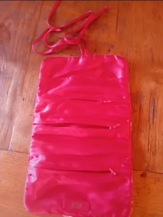 Perfume Sensi Giorgio Armani + Bolso Seda Armani