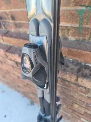 Conjunto de Botas de esquí Nordica, palos y esquís