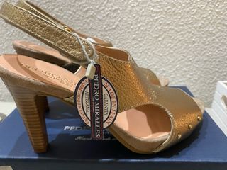 Sandalias Pedro Miralles Doradas Tacón