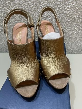 Sandalias Pedro Miralles Doradas Tacón