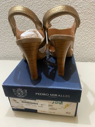 Sandalias Pedro Miralles Doradas Tacón