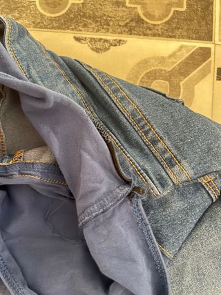 Pantalón vaquero y legging maternidad