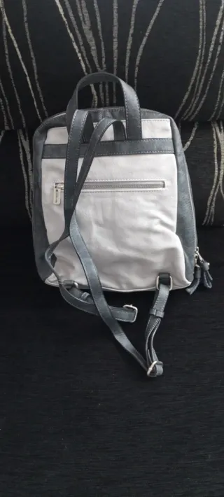 Mochila Kimmidoll Gris y Blanca