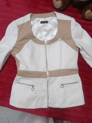 Chaqueta Adolfo Dominguez Beige y Blanca