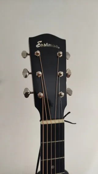 Guitarra acústica Eastman E10SS-TC
