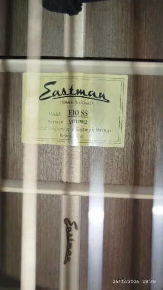 Guitarra acústica Eastman E10SS-TC