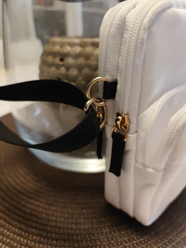 Bolso pequeno branco