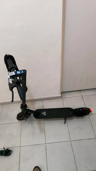 Patinete SEMINUEVO YOBACARID Negro 8.5inch 36V/10.