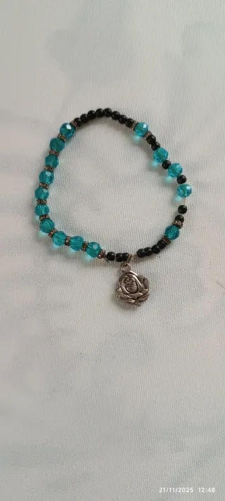 Braccialetto elastico con rose di Santa Rita