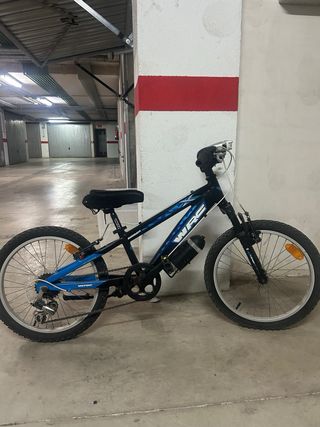 Bicicleta infantil azul MRC