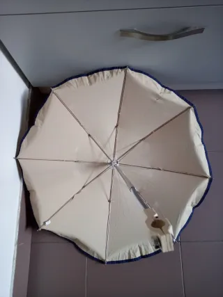 Ombrellone universale per passeggini Chicco, beige con manico flessibile, 3 viti incluse