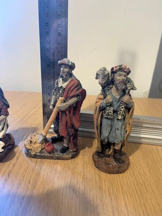 4 Figuras Belén Resina nacimiento