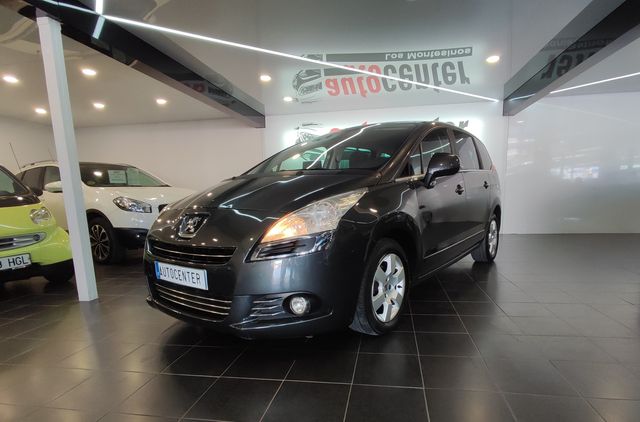 Peugeot 5008 Allure 1.6 e-HDI 112 FAP CMP B.Lion