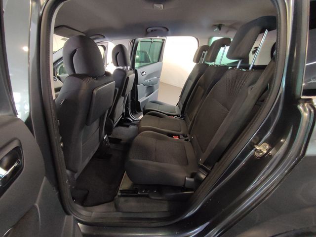 Peugeot 5008 Allure 1.6 e-HDI 112 FAP CMP B.Lion